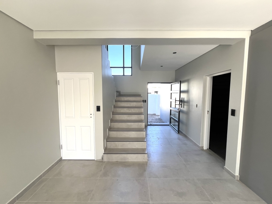 4 Bedroom Property for Sale in Sandown Western Cape